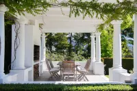 Lily Pond House at le Lude
