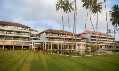 The Blue Water - Geoffrey Bawa Heritage - City Resort Hotel