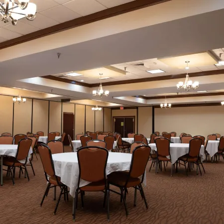 Quality Inn & Suites Downtown Mansfield Отели в г. Мансфилд