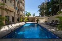 Park Inn by Radisson Serviced Apartments, Lagos VI - مسبح