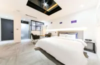 Two Nights Business Hotel