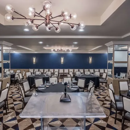 The Royal Sonesta Washington DC Dupont Circle Отели рядом с достопримечательностью «Коллекция Филлипс»