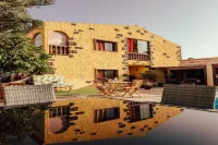 Los Amigos Nest Hostel