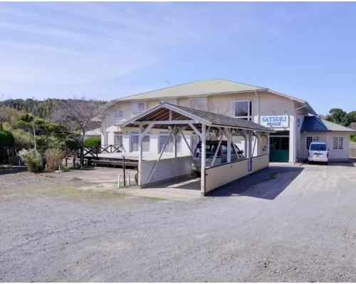 Pension Satsuki House โรงแรมในอิกิ