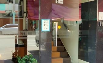Grand Faber Inn - Housity