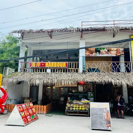 Alona Beach Tourist Inn