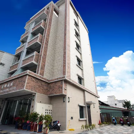 Yuan Hsiang Hotel Отели рядом с достопримечательностью «Станция Yuli»