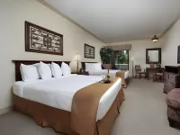 Paso Robles Inn - Parvekkeita