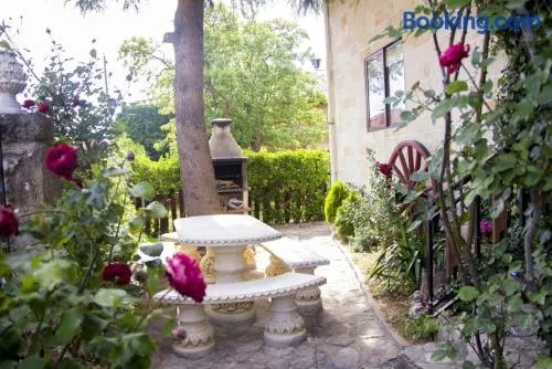 阿韋哈爾 6 居專屬花園無網上網之家酒店