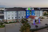 Holiday Inn Express & Suites Dallas W - I-30 Cockrell Hill Hotels near Dallas Baptist University