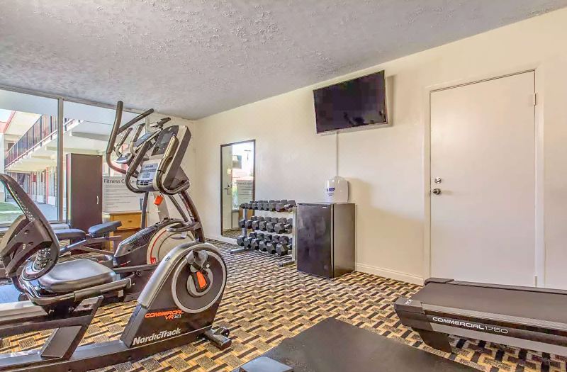 Ramada by Wyndham Santee I-95 photo 3