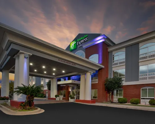 Holiday Inn Express & Suites SUMTER by IHG Hotels in Sumter County