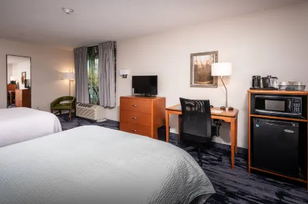 Fairfield Inn & Suites New Bedford Отели в г. Фэрхейвен