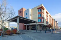 Hampton Inn & Suites Bremerton Hôtels à : Bainbridge Island