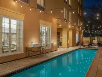 Hampton Inn New Orleans-St. Charles Ave./Garden District Hotels near Samuel Square