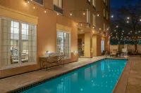 Hampton Inn New Orleans-St. Charles Ave./Garden District Hôtels à : Harvey