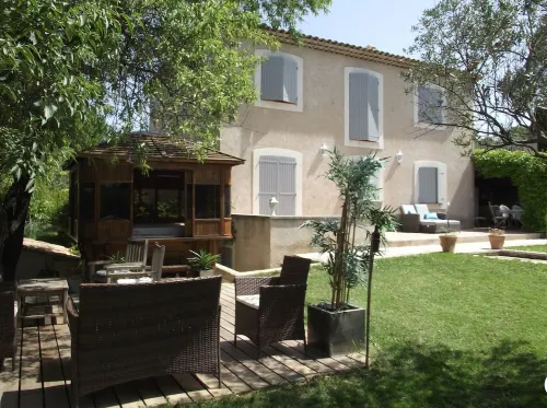 Large house Provencal farmhouse