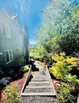 COZY Seaside Studio - just mins from beach - FREE EV Charging.