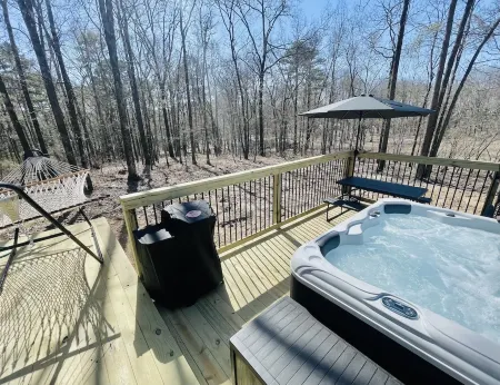 The Bored Doe • 1 mi to DeGray Lake