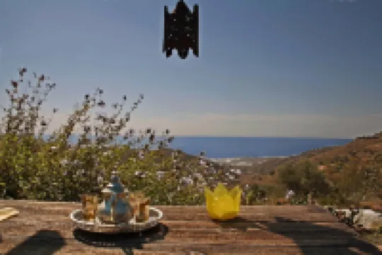 Unique authentic finca with pool and wide views of the sea and mountains Hotels in Sayalonga