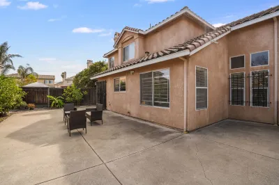 Spacious High Ceilings 5br/3bath. SF Bay Area Hotels near California State University, East Bay