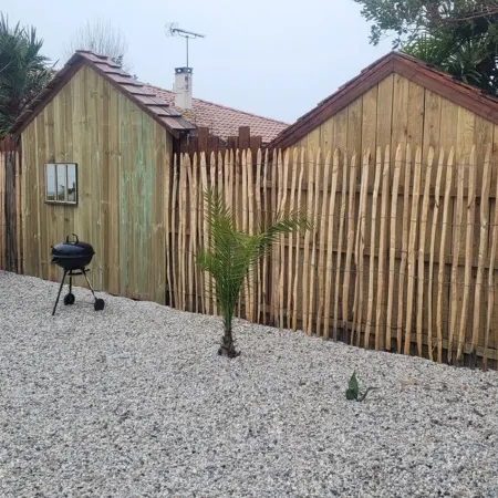 Cosy semi-detached house, terrace 800m from the swimming pool