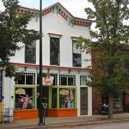 Downtown Traverse City Apartment