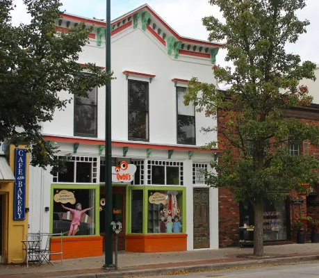 Downtown Traverse City Apartment