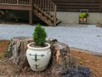 Charming 2Br Highlands Cottage with Cozy Fireplace, 3 Min to Main St & Dry Falls Ξενοδοχεία στην πόλη Highlands