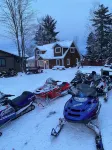 Lake Nokomis 4-bedroom Lakeside Spacious Cottage