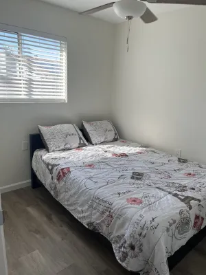 Adorable One Bedroom Chandler Casita 5 Min to Downtown Chandler - Bungalows