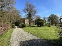 Glebe House Hotel in zona Strabane Library