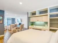 Beautiful, luxurious hideaway right on Carbon Beach in Malibu! Hotels in Malibu