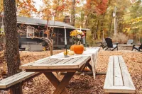 Hocking Hollows, cabin on 22 acres