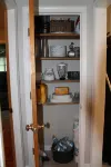 Guilford home -self check in, off-street parking