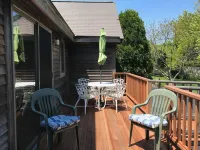 Charming Rental. Pond Village Area,