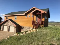 Your home away from home with private hot tub, game room, and majestic views Hotels near Granby Library