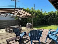 Remodeled house w/ large yard in West LA - 3 miles to beach Yo San University of Traditional Chinese Medicine 주변 호텔