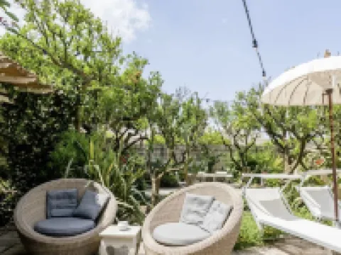 Discover "Locanda Fiori di Zagara", an 18th-century historical residence in Diso Hotels in Diso