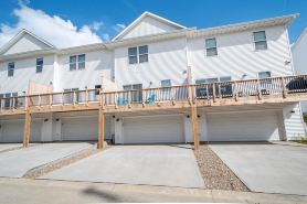 Built in 2021- close to UIHC and Shopping