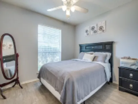 Cozy Accommodation In Quiet Neighborhood; Walk To Downtown Frisco,Toyota Stadium