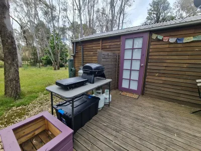 Dutjiya Mang - Private cottage Hotels near The Left Bank Gallery