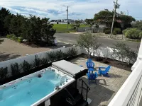 Brand-New Luxury Home with Amazing Bay Views/ SUNSETS-1 block to Ocean, Swim Spa