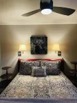 Gowdy Apartment. Fenced yard pet friendly , modern, clean. Gowdy Properties