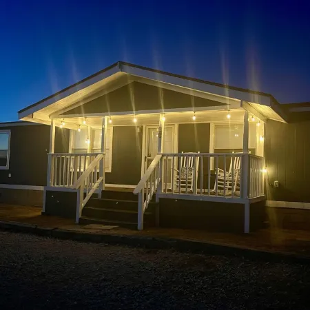 "Lazy Days" less than 10 minutes from Lake Texoma and Choctaw Casino