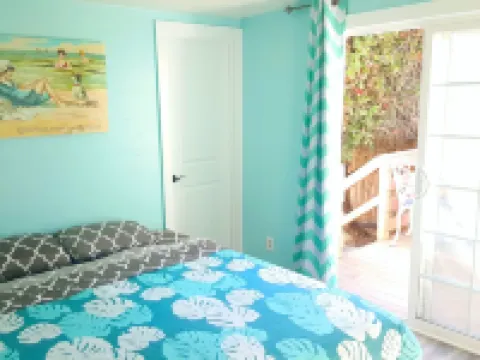 5 Minute Walk to Beach! 4 Br 2 Bath Gorgeous Private Classic California Bungalow Hotels in Grover Beach