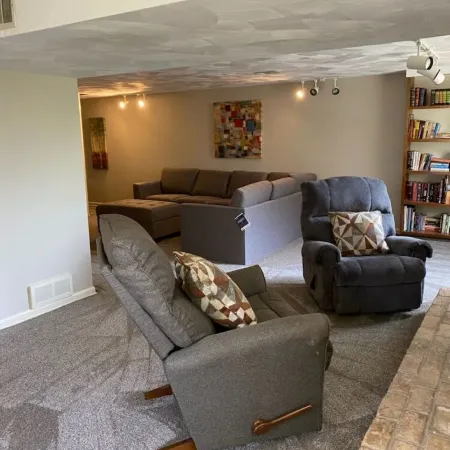 Four Bedroom Bellevue Beauty Отели в г. Белвью