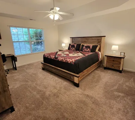 Family friendly cottage 5 minutes from the Parkway!