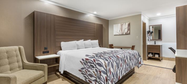 Red Roof Inn Raleigh Northeast - Downtown Отели в г. Уэйк