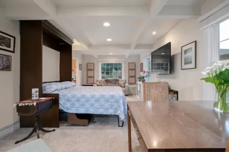 The Cottage at River Run! Отели рядом с достопримечательностью «Хокс Вью Уинери»